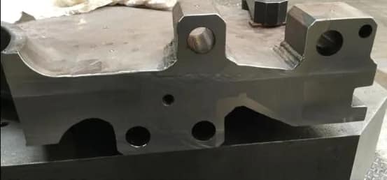 Blade carrier split line of the MAN Turbo MARC 4 machined to final geometry after laser cladding