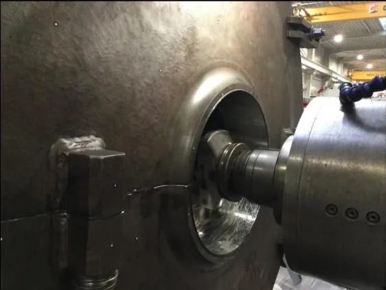 Machining the radial sealing surface of a MAN Turbo MARC 4 blade carrier