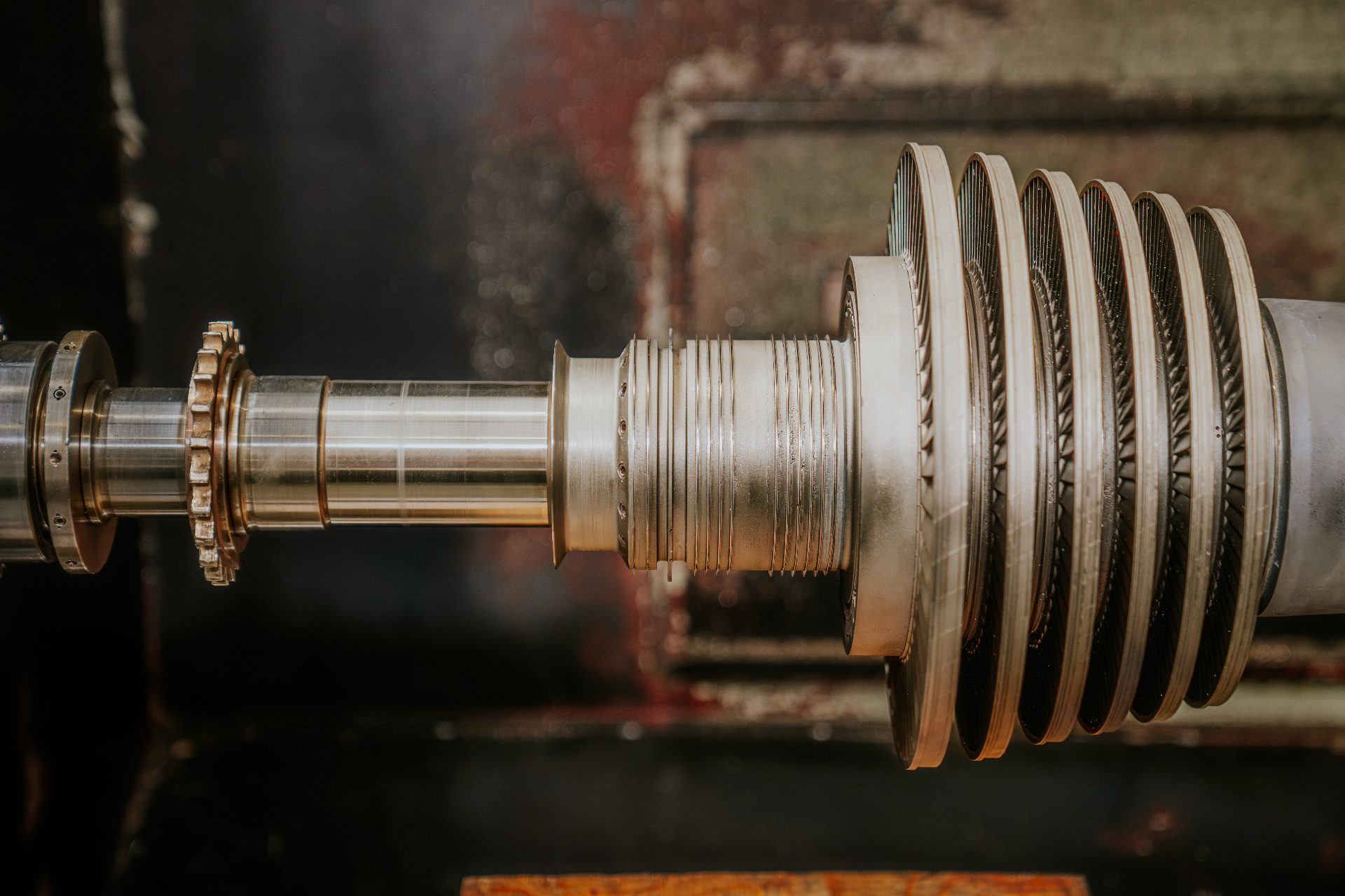Turbine rotor on balancing rig