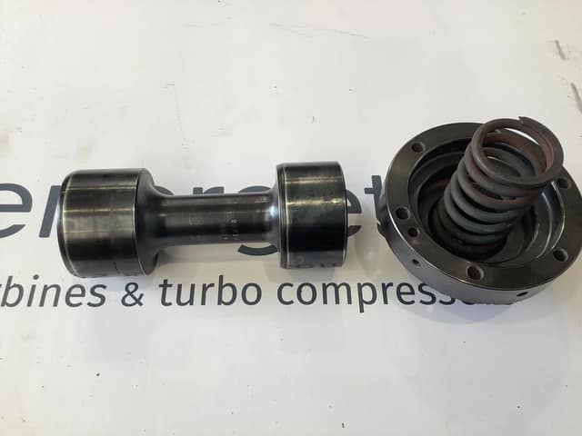 Newly manufactured hydraulic piston for the valve actuator