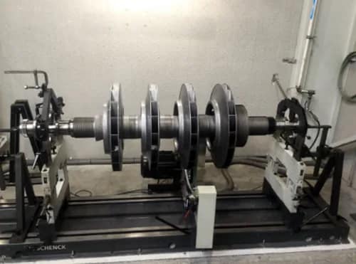 Sulzer 2RC rotor on the Schenck balancing machine for high-speed dynamic balancing