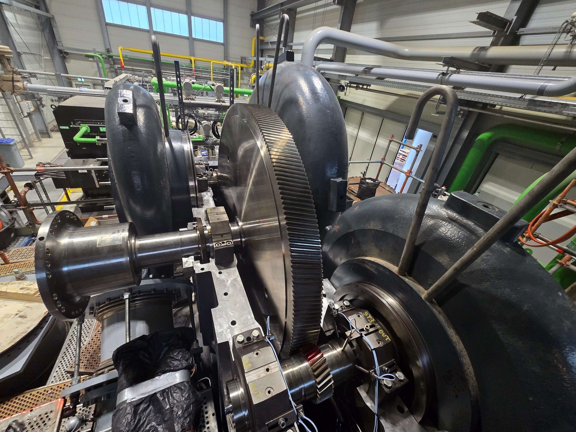 Integrally geared compressor opened for full overhaul