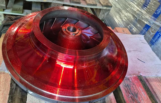 Liquid penetrant inspection on an Atlas Copco GT063N4K1 impeller
