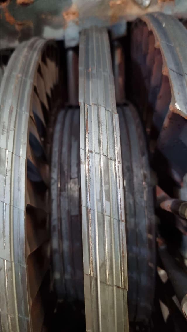 Displaced rotor blade rows on the ABB AEG Kanis G20 after the reverse power event
